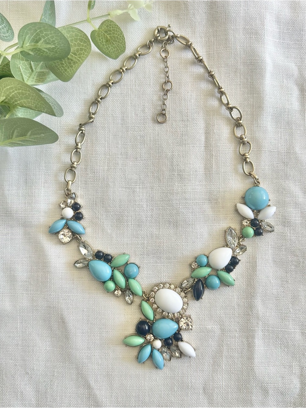 J. Crew bold beautiful blue tortoise icy green frontal cluster acrylic necklace